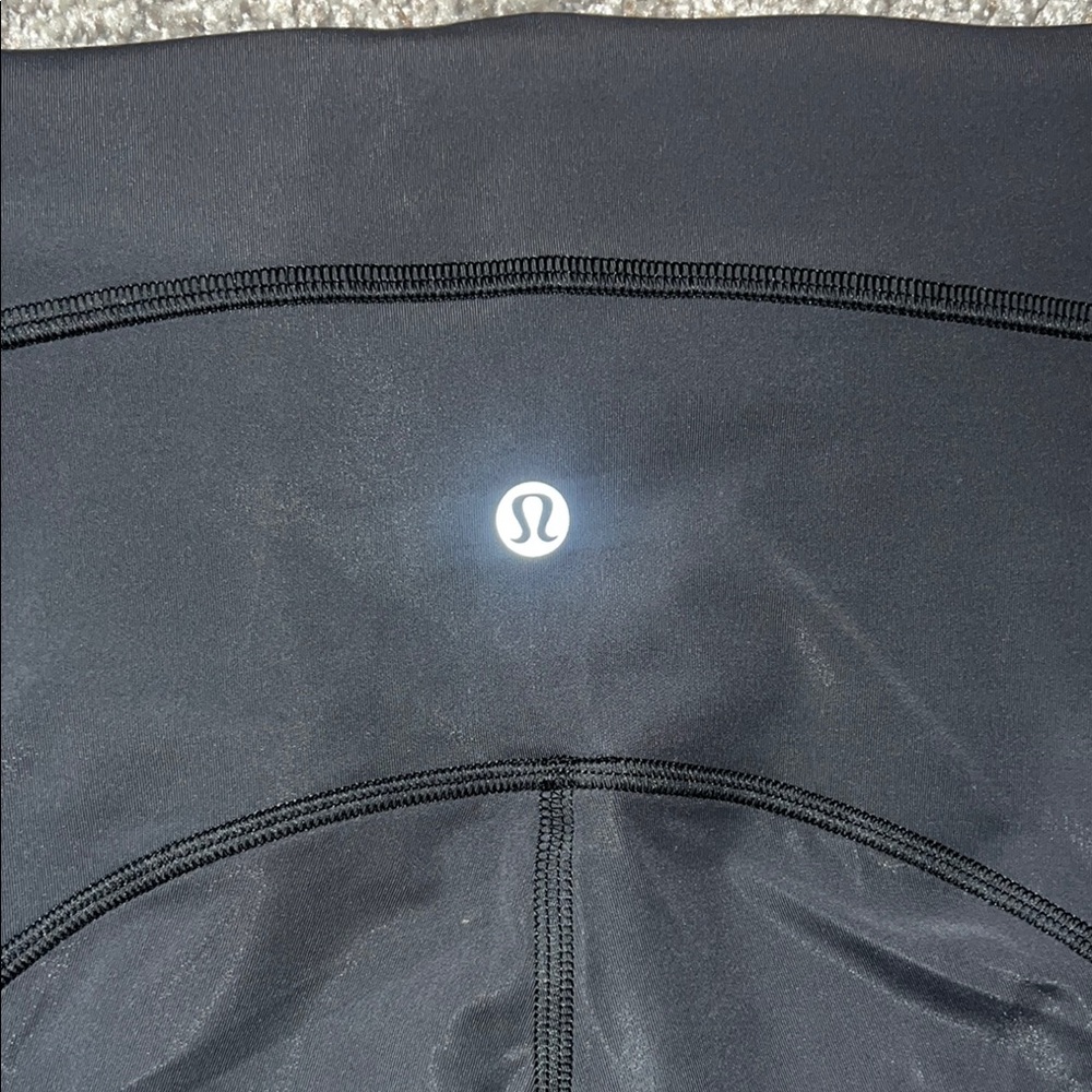 Lululemon Athletica Black Leggings with Pockets - Picture 3 of 4